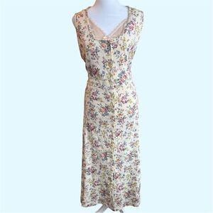 Erika Studio 90s Cottagecore Cream floral sleeveless Maxi Dress